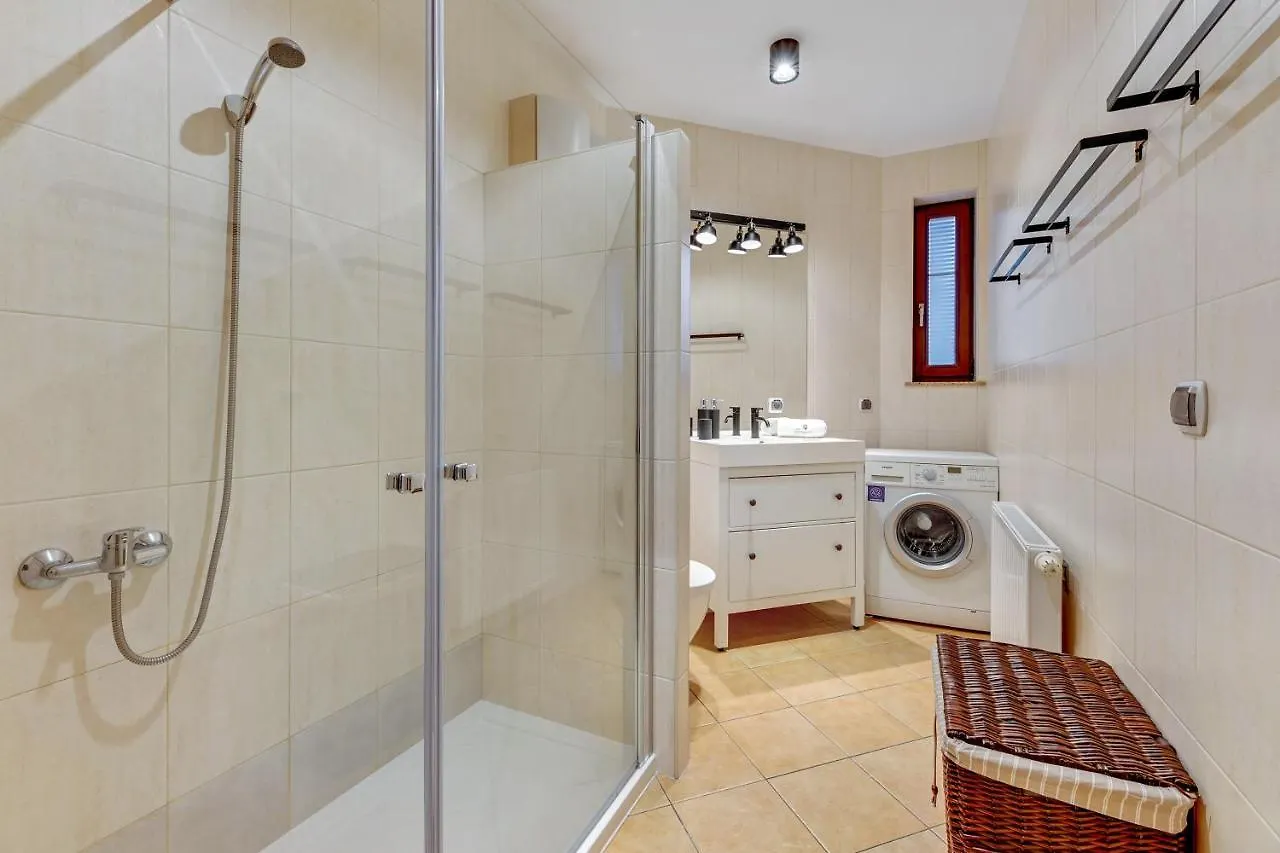Lion Apartments - Amalfi Quiet Family 3 Bedr Apartment Sopot Poland