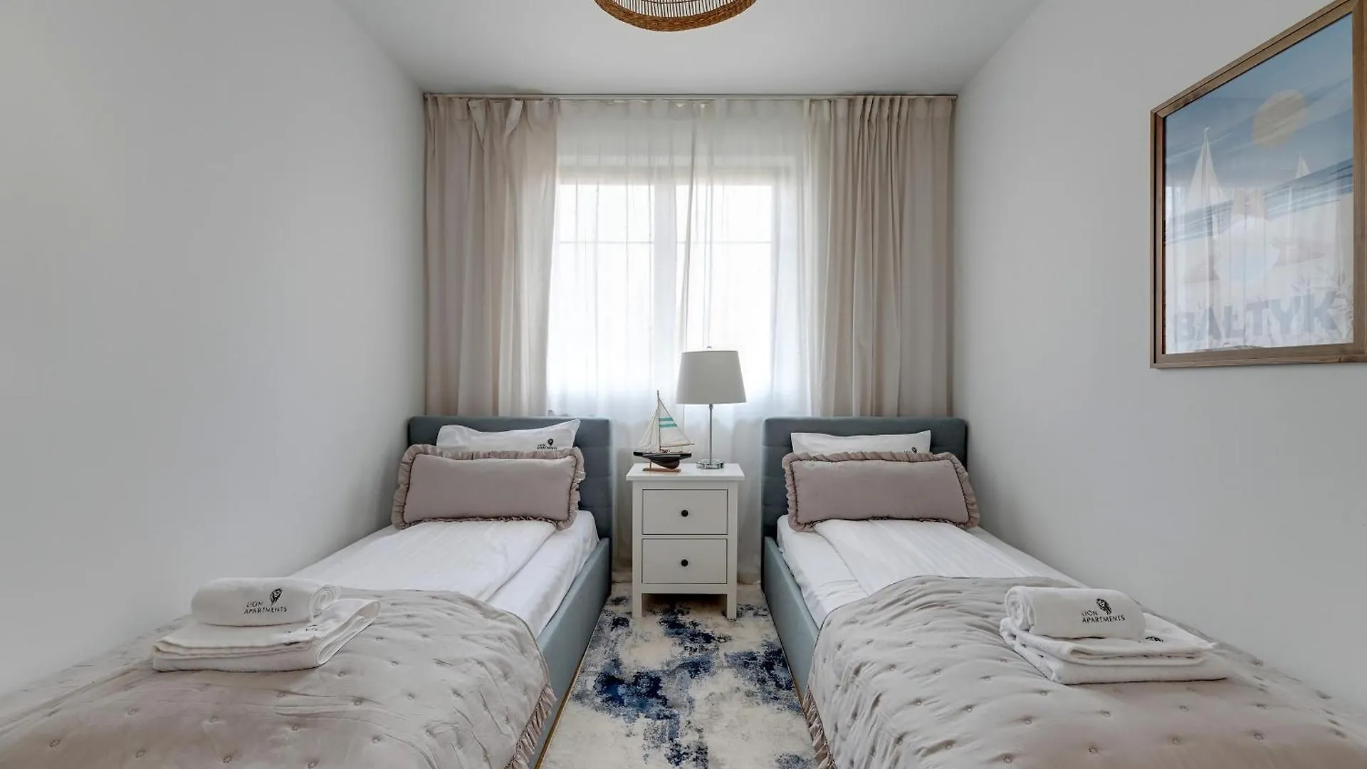 Lion Apartments - Amalfi Quiet Family 3 Bedr Apartment Sopot 0*,  Poland