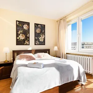 Center Krucza By Renters Warszawa